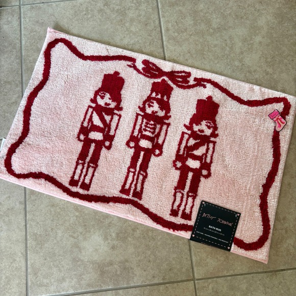 Betsey Johnson Bath Rug Pink Red Nutcracker Soldier Christmas Holiday Decor - Picture 1 of 4